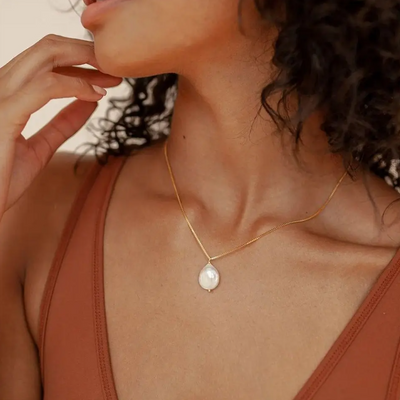 Meredith | Necklace with Pearl Pendant